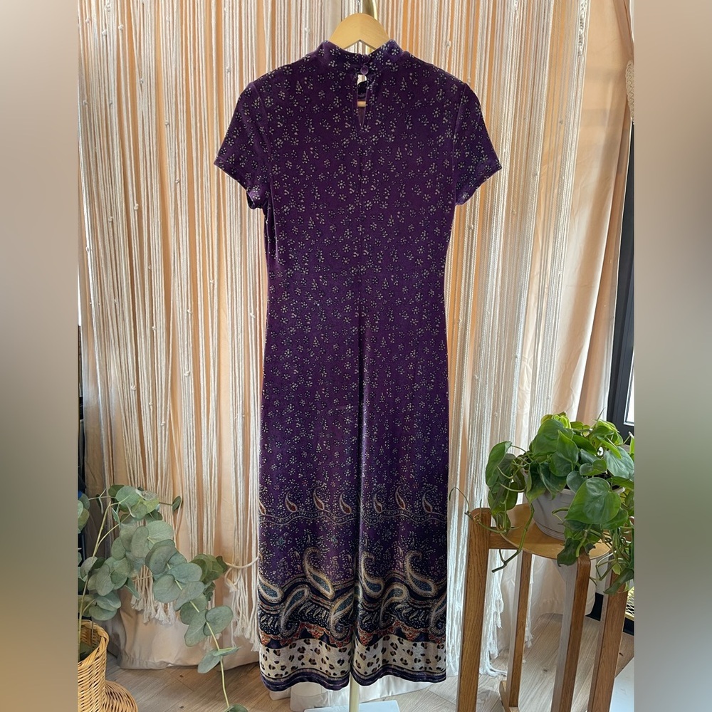 vintage purple velvet cheongsam/qipao w classic mandarin collar & short sleeves - Picture 4 of 16
